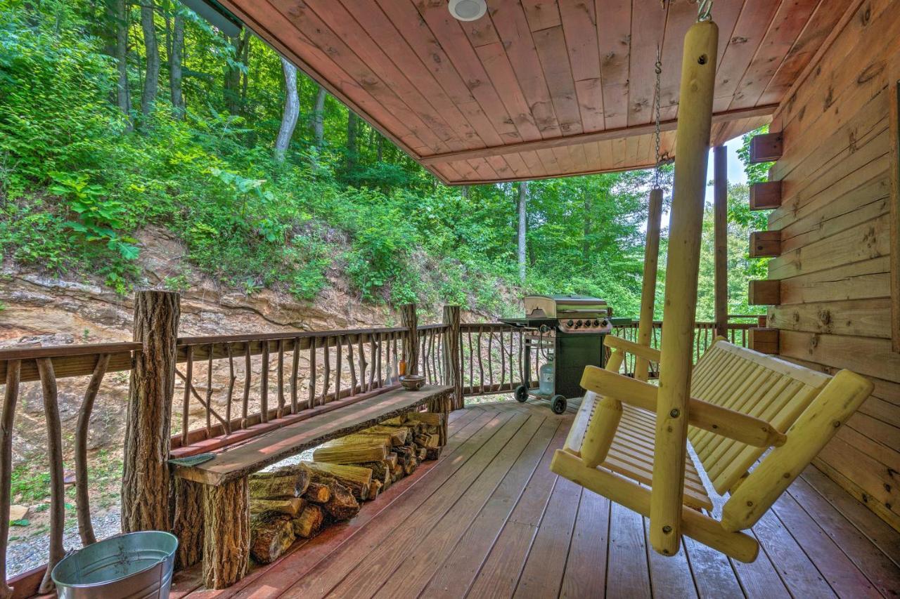 Bryson City Cabin With Wraparound Deck And Hot Tub Exterior foto